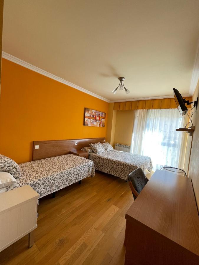 Hostal Santiago 2 Burgo Eksteriør billede