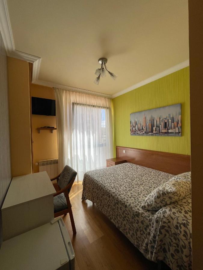 Hostal Santiago 2 Burgo Eksteriør billede