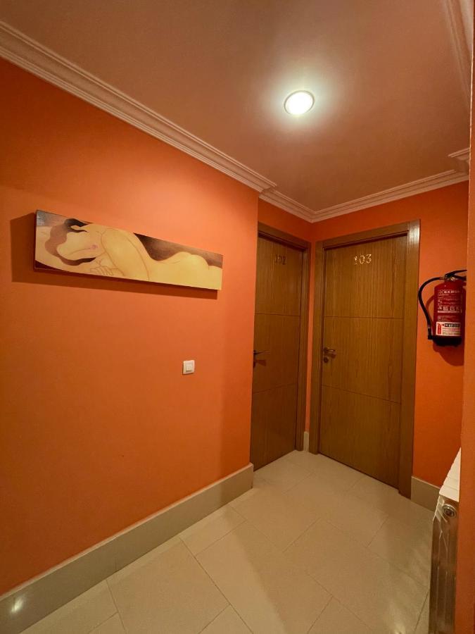 Hostal Santiago 2 Burgo Eksteriør billede