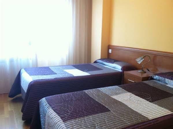 Hostal Santiago 2 Burgo Eksteriør billede