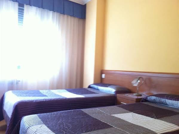 Hostal Santiago 2 Burgo Eksteriør billede